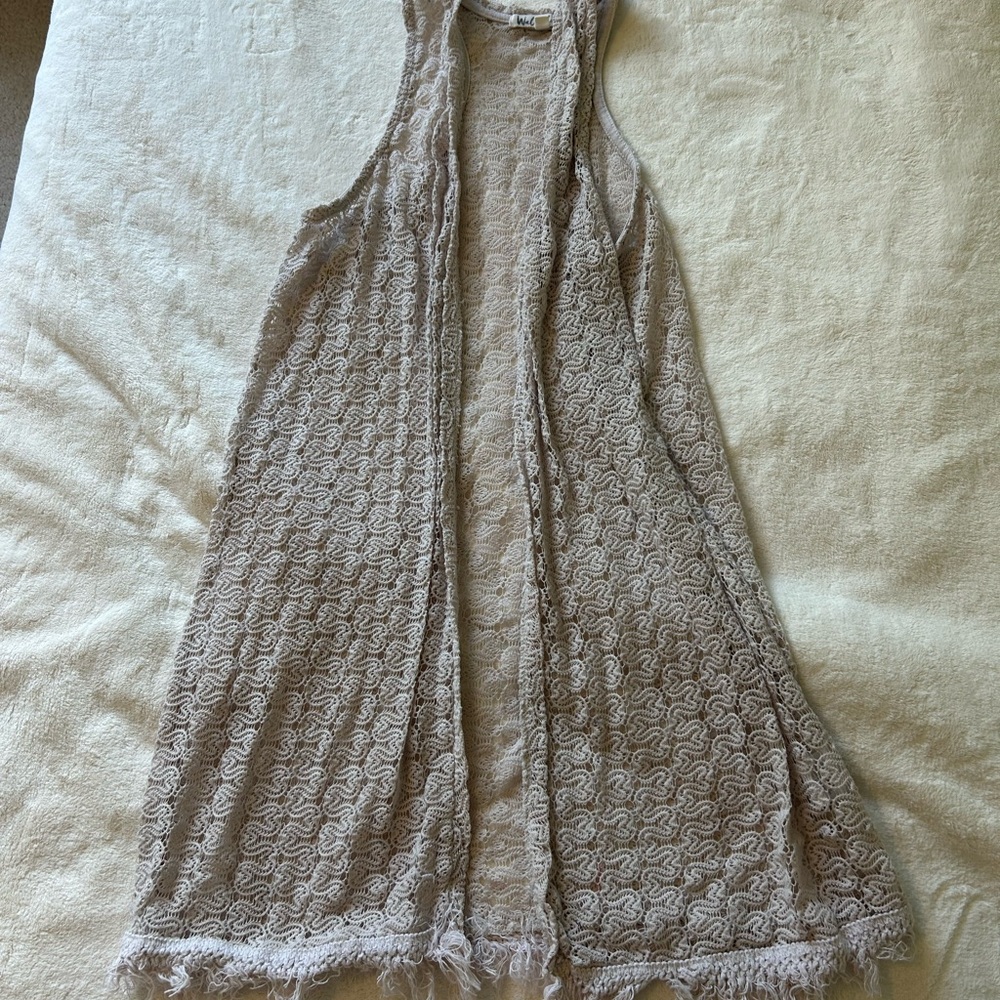 Wildflowers Beige Patterned Sleeveless Top
